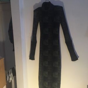 Very fitted elegant dress for fall/winter